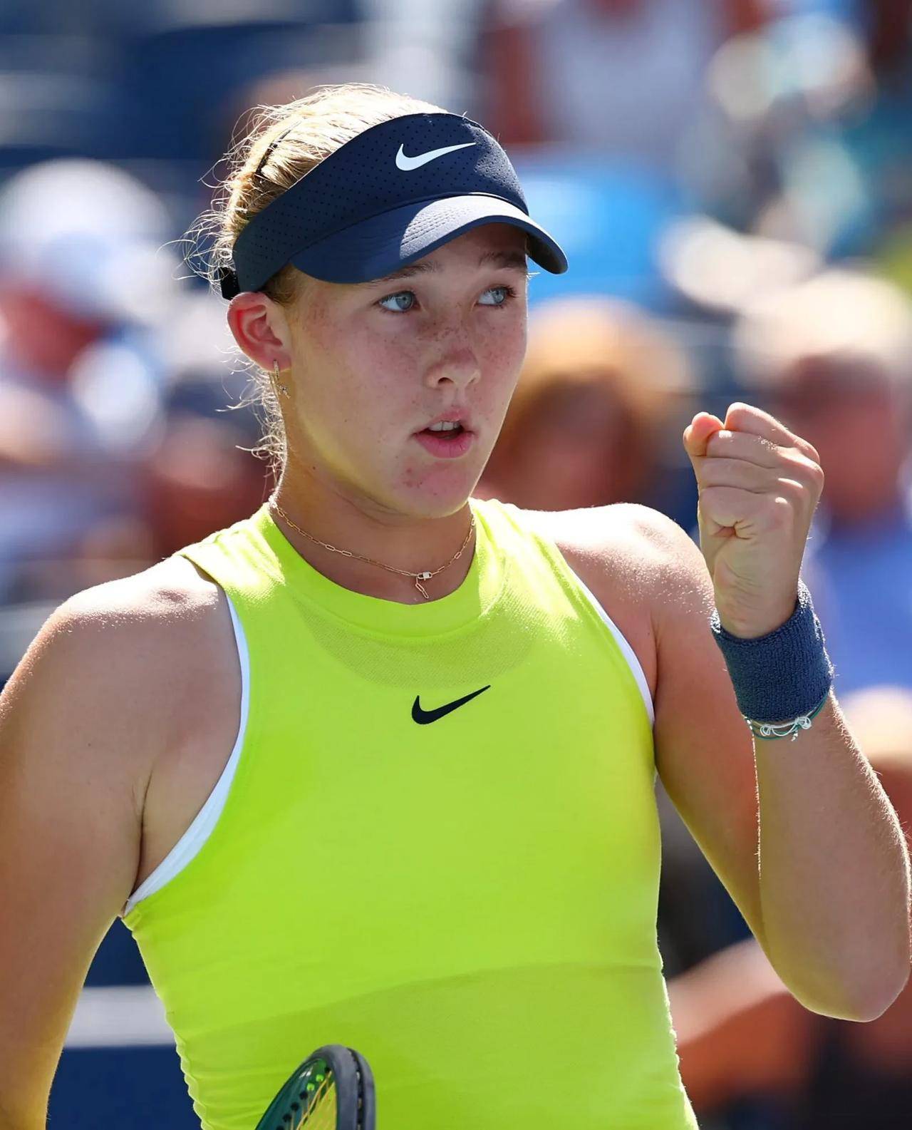 现了她过硬 现了她过硬